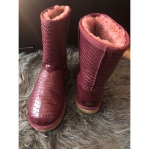 UGGs